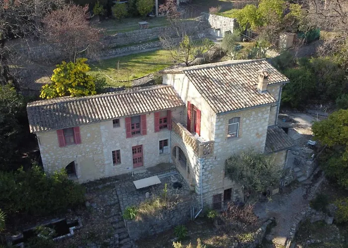 Domaine Des Petites Soeurs A 800M Du Centre Historique Avec 5200M2 De Parc Arbore